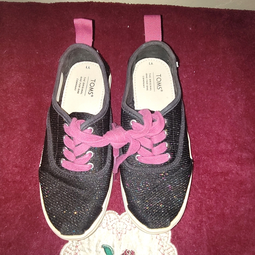 Tom's, Tennis Shoes, Size 1 Black with Sparkly/Shimmery